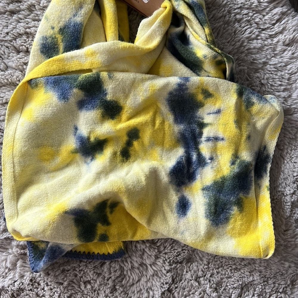 C&C Infinity Scarf - Picture 6 of 7